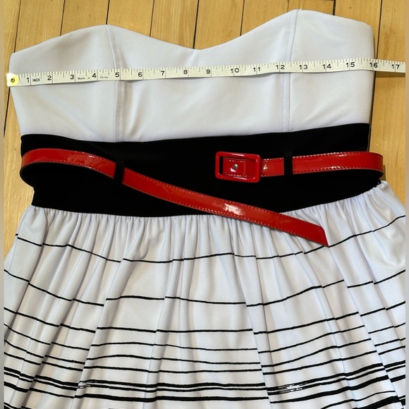 Jolie Belted Strapless Dress Size 12 - Picture 7 of 10